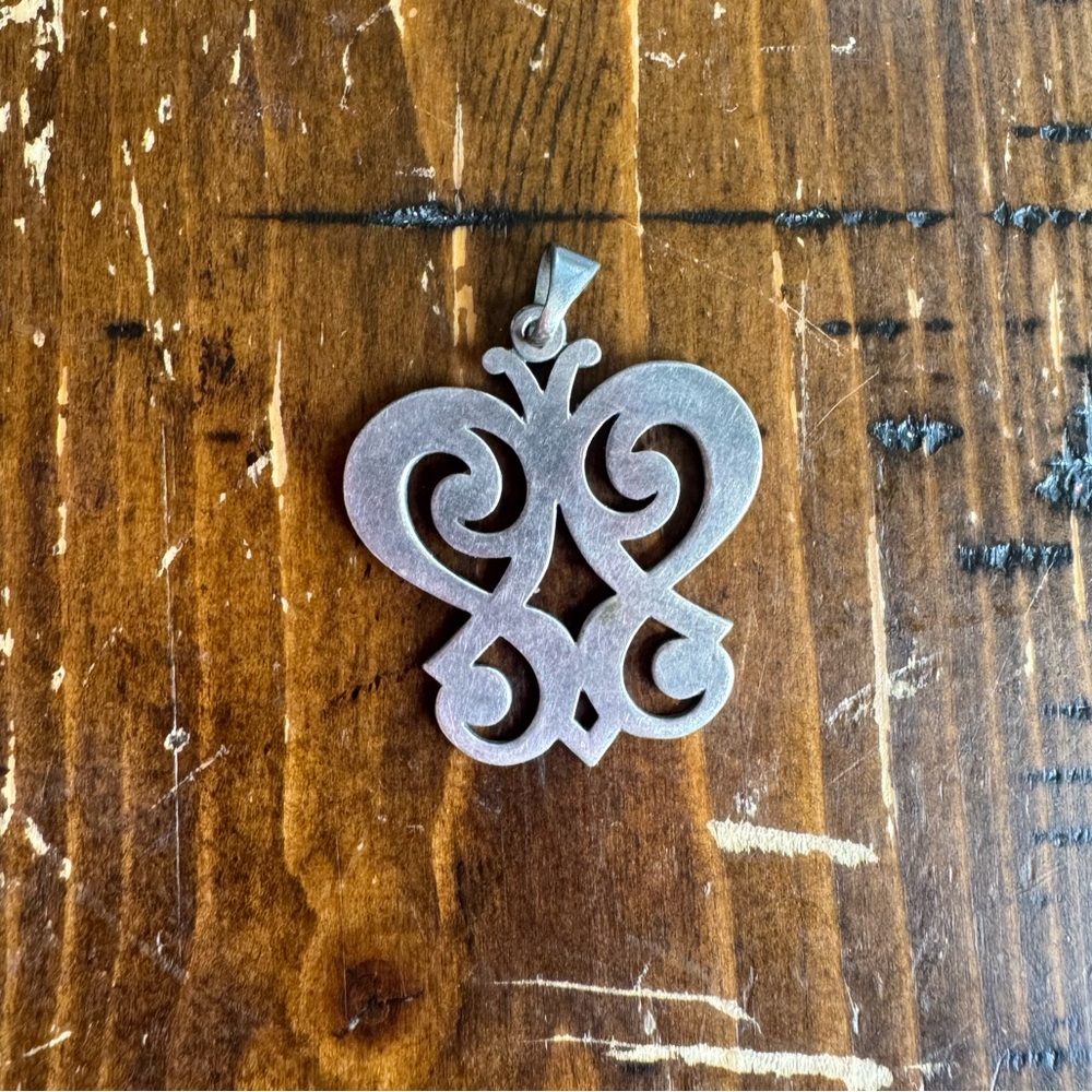 Silver butterfly Pendant RETIRED JAMES AVERY
